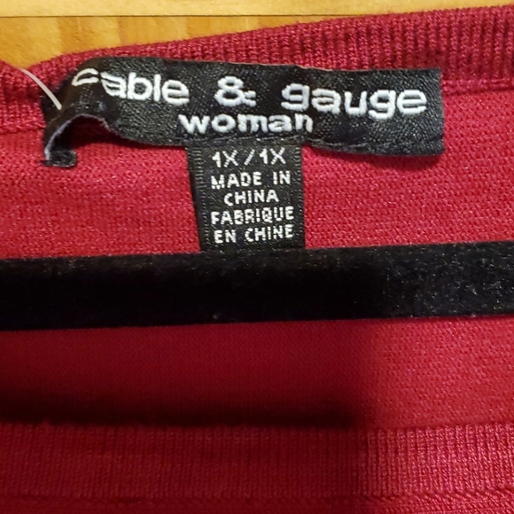 NWT 3/4 Sleeve sweater - Picture 3 of 8